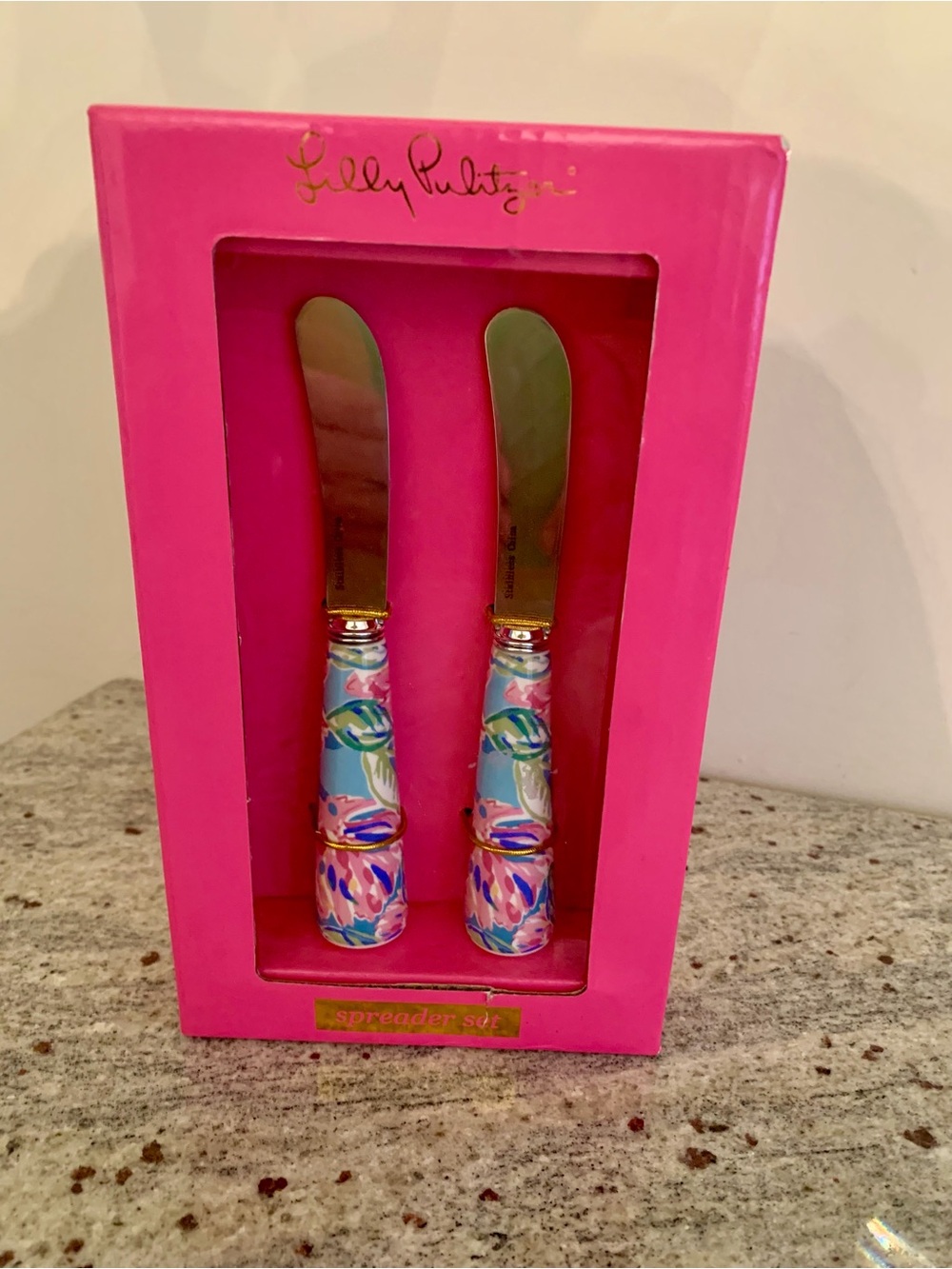 Lilly Pulitzer Pink Gift Box Spreader Set